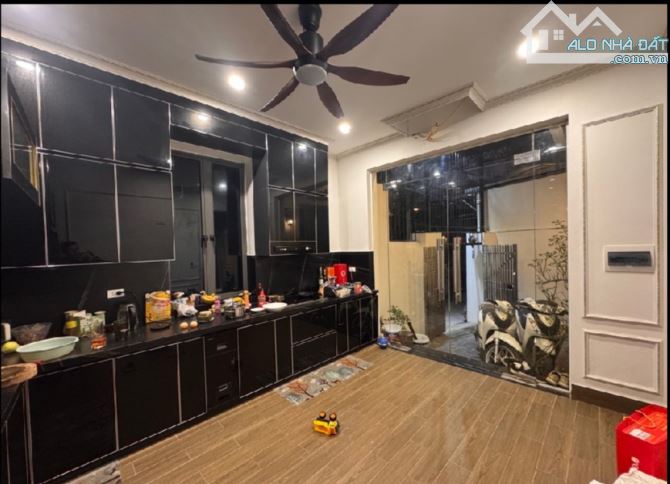 10.6 Tỷ/83/113 M2 .nhà 3 tầng/9.7 Mt. Chu Huy Mẫn - 11