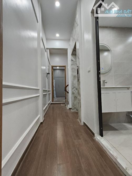 Nhà phân lô ô tô vào nhà phố cổ Hà Đông, 2 thoáng trước sau . Giá 12x tỷ - 11
