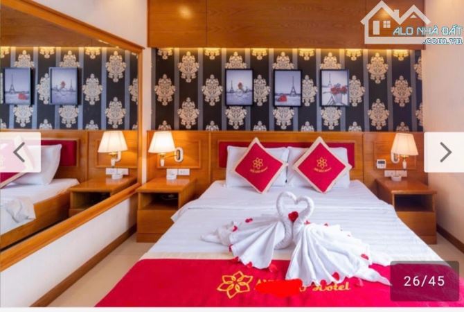 BÁN KHÁCH SẠN ĐƯỜNG BẠCH ĐẰNG NGAY SÂN BAY TÂN SƠN NHẤT - 1