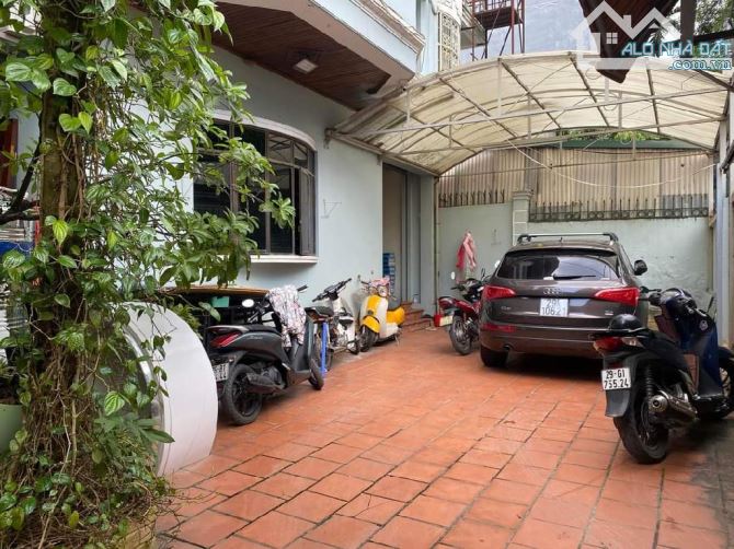 BIỆT THỰ HOÀNG QUỐC VIỆT- SÁT VÁCH STARLAKE  🩸180m2- MT 13m🩸 💸35 tỷ - CTL💸 - - 1