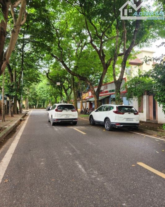 Biệt Thự-Bán Đảo Linh Đàm-254m2, xây 4 tầng, mặt tiền 12.5m. Giá thương lượng - 1