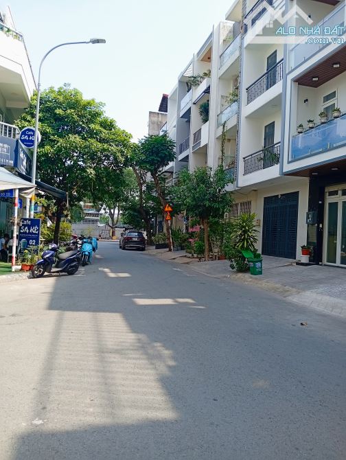 Bán Nhà Quận 7_Mặt Tiền Đường Nhựa 12M_76M2+4Tầng BTCT;4PN;SHR;Sát Phú Mỹ Hưng;Chỉ 12.X Tỷ - 1