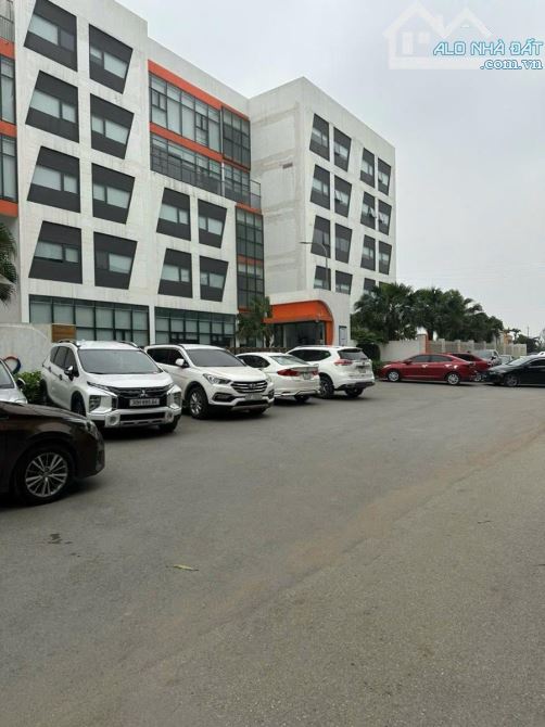 Phân Lô Liên Kề! 5 tầng sẵn ở luôn, vỉa hè 2m, đường 7m ngay trường Phenikaa, chỉ 10tỷ - 1
