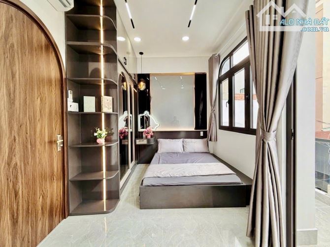 BÁN NHÀ GẦN CÔNG VIÊN LÀNG HOA – NGANG RỘNG 5M – 3 PHÒNG NGỦ – FULL NỘI THẤT – GIÁ CHỈ 5.2 - 1