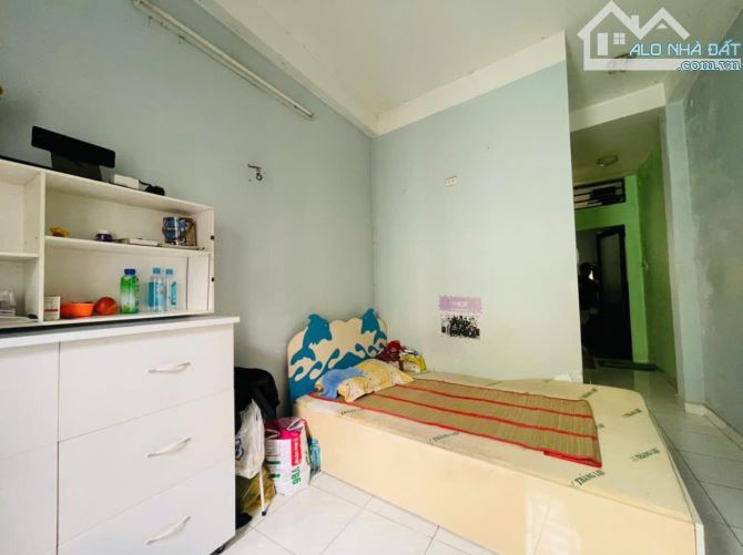 Bán nhà sổ riêng, 4 tầng, hẽm xe hơi - 1