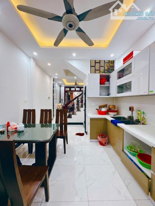 Bán nhà Đào Tấn, 45m2 sổ vuông A4, ngõ rộng, nhỉnh 10 tỷ - 1