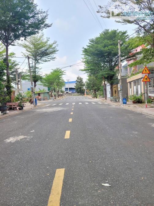 đất 110m2 3ty5 TL KDC gần đường Lê Hồng Phong p.Tân Bình Tp.Dĩ An - 1