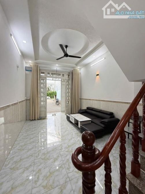 HÀNG HIẾM XUẤT HIỆN  HẺM VIP KHU NHÀ LẦU NGAY METRO QUẬN 12 - 1