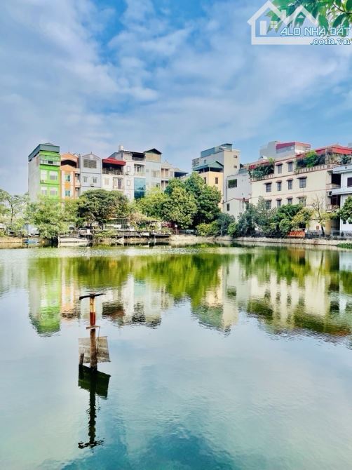 Bán nhà đẹp 4 tầng x 45m2, ngõ ô tô tránh, thông các ngả đường Bùi Xương Trạch - 1