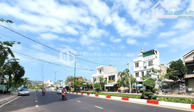 Cần tiền bán nhanh lô đất đẹp ngang 5.1m mặt tiền Thống Nhất Mới Vũng Tàu 100m2 giá 14 tỷ - 1
