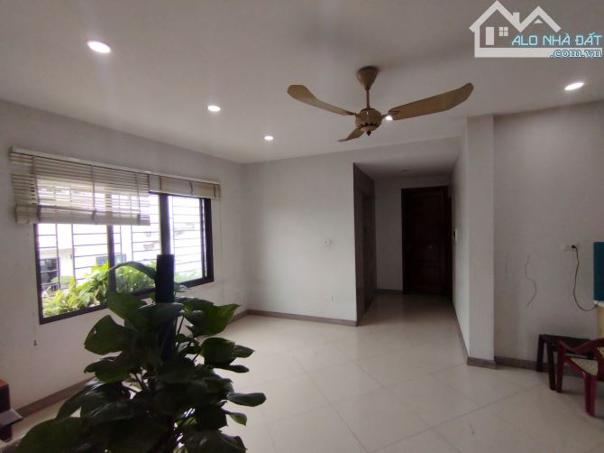 Cho Thuê CCMN Ngõ 176 Đội Cấn Ba Đình 25-30m2 Studio Cửa Sổ Thang Máy Full Nội Thất - 1