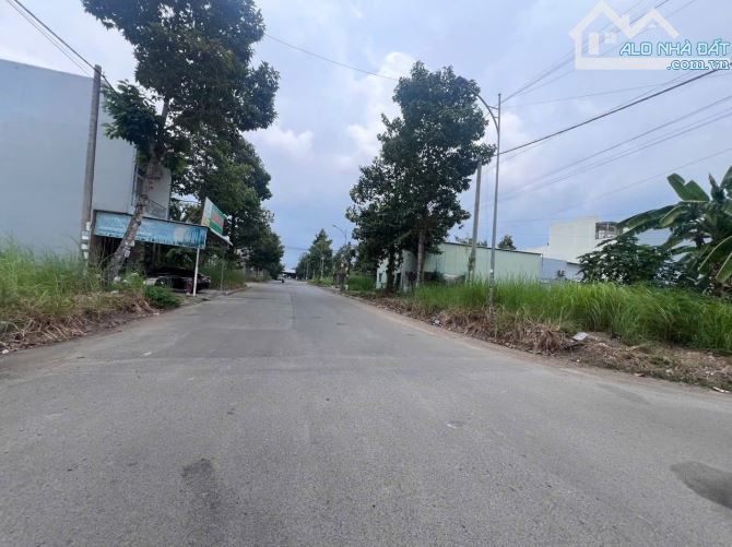BÁN CẶP NỀN GÓC 2 MẶT TIỀN ĐƯỜNG D17 KDC HỒNG LOAN , SỔ HỒNG THỔ CƯ - 1