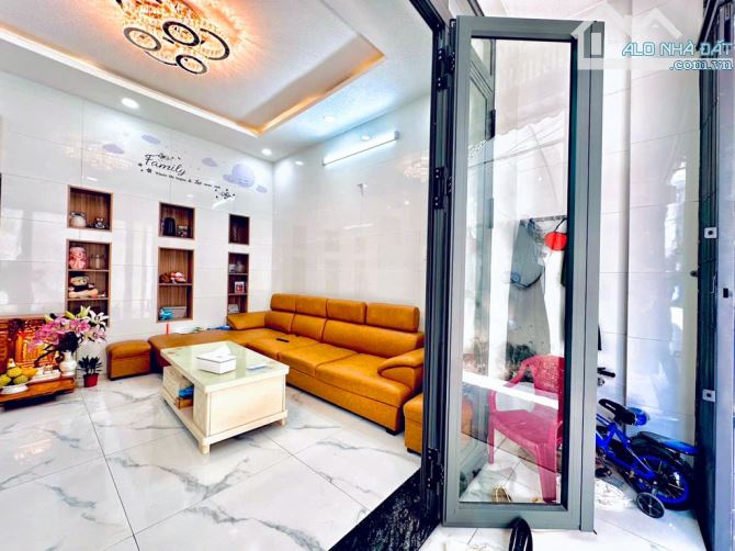 Bán nhà đẹp 2 tầng đủ nội thất 48m2, Quang Trung, P14, Gò Vấp, SHR, 4.35 tỷ - 1