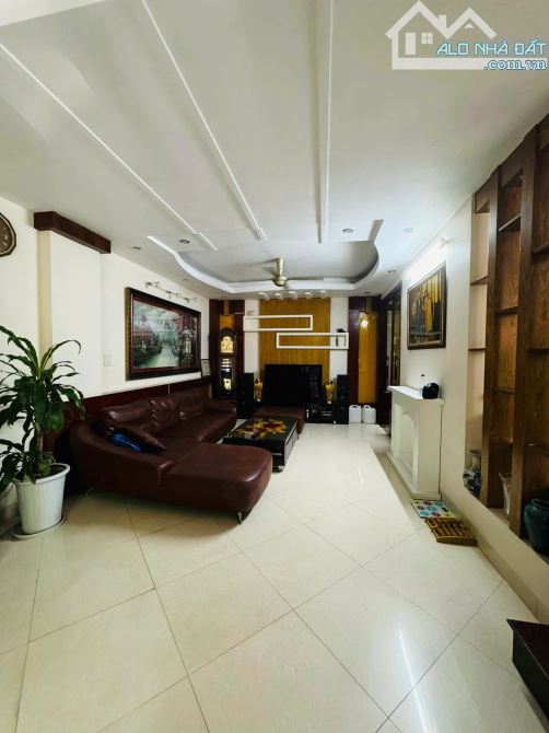 Biệt Thự Khu Vip Cầu Giấy Lão Thành Cách Mạng 125m2 5 Tầng Gara Mt10m Oto Đỗ Ngày Đêm - 1