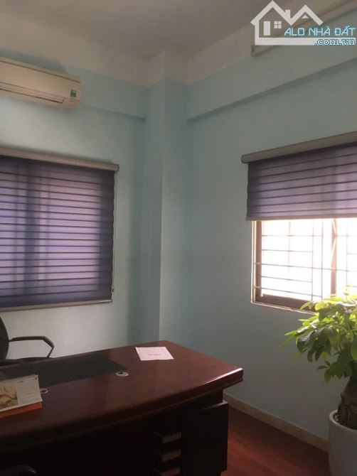 Cho thuê căn hộ chung cư C5 Mỹ Đình, 80m2 2 ngủ đồ cơ bản 10 triệu - 1