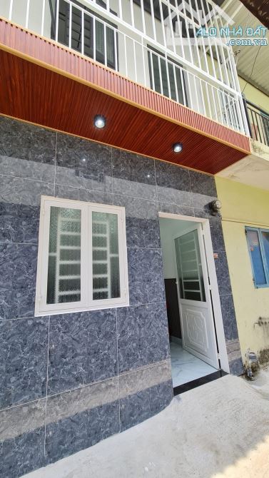 Nhà Xinh 1 Trệt Lửng Đẹp 4 x 6m, 2 phòng ngủ full Nội Thất đẹp. Đường xe ÔTô. Giá Rẻ 550Tr - 1