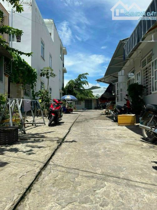 Bán lô đất gần biển, bến du thuyền - sổ hồng full ODT tặng nhà cấp 4 - 1