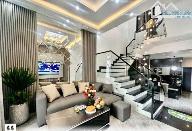 Cho thuê nhà 3 tầng mặt tiền KQH Bàu Vá, Huế giá rẻ - 1