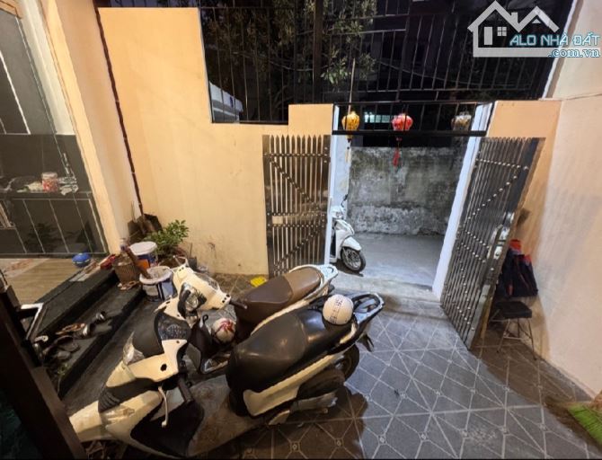 10.6 Tỷ/83/113 M2 .nhà 3 tầng/9.7 Mt. Chu Huy Mẫn - 1