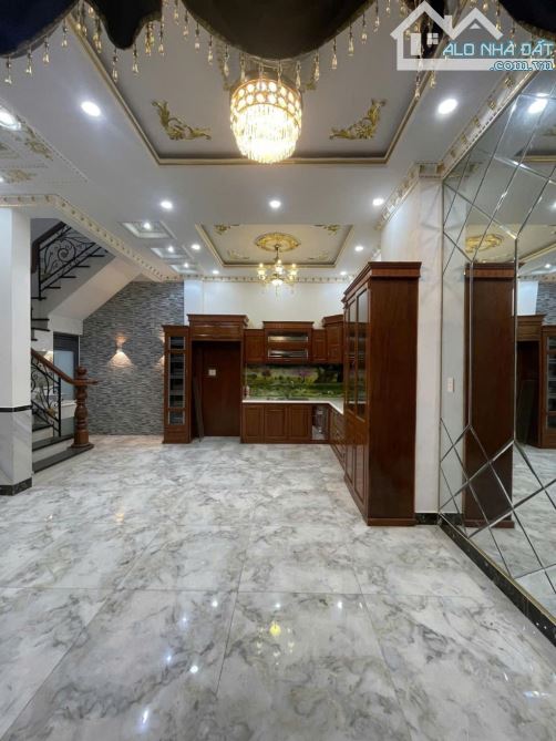 cần bán, nguyễn văn quá, PLÔ, HẺM ÔTÔ 6M2, dt 77M2 × 4T, đông hưng thuận quận 12, giá rẻ - 1