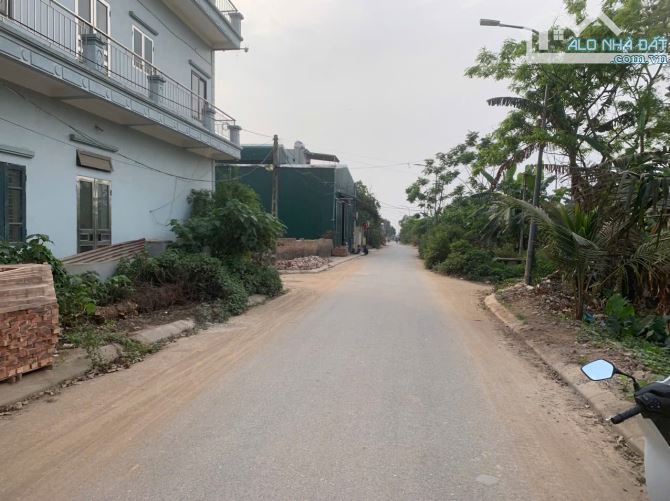 Đất Thanh trì 45m2, ô tô đỗ cổng, mà giá chỉ đầu hai, sổ đỏ chính chủ - 1