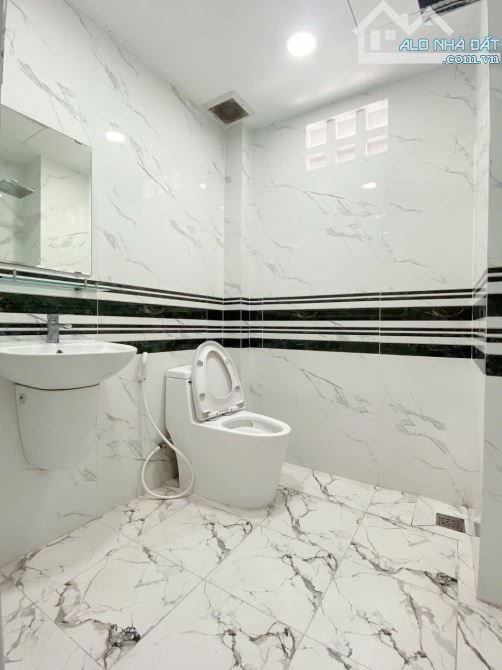 MẶT TIỀN BÙI HỮU NGHĨA - TOÀ NHÀ 8 TẦNG 2 MẶT TIỀN 132m2 - GIÁ 32T - 1