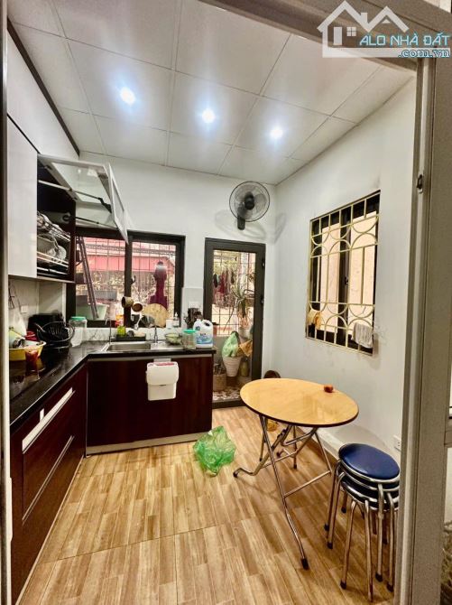KHƯƠNG TRUNG - Ô TÔ TRÁNH 30M - 2 THOÁNG - 50M RA ĐẦM HỒNG 30m x 4 tầng GIÁ 5.98 TỶ - 1