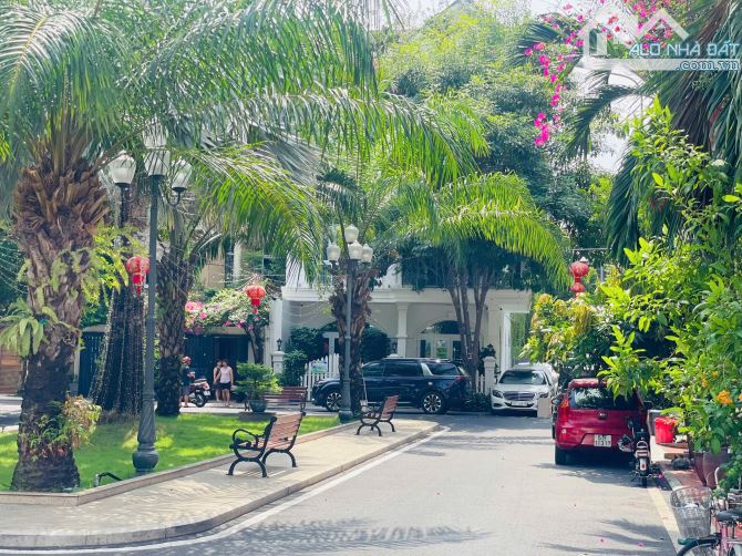 Bán nhà khu biệt thự 357A Nguyễn Trọng tuyếnDt: 5x20m— 3 tầng —Giá 25 tỷ - 1