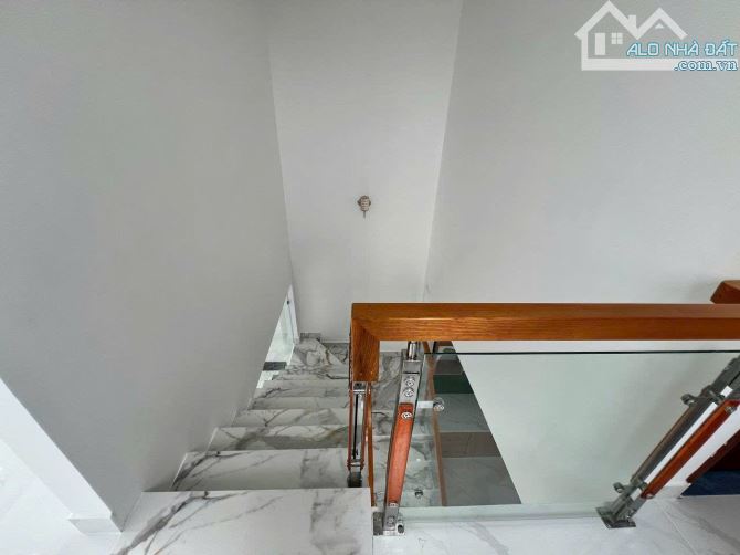 Nhà Đẹp 1 Lầu Tân Kim 4,5 x 15m, 4 Phòng Ngủ Đường Xe Tải Tới Nhà. Sổ Hồng Riêng Giá Rẻ - 12