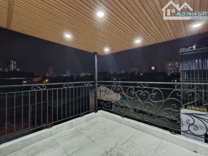 Nhà phân lô ô tô vào nhà phố cổ Hà Đông, 2 thoáng trước sau . Giá 12x tỷ - 12