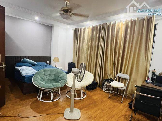 Nhà đẹp ở luôn Hoàng Quốc Việt Cầu Giấy. Sổ A4 68m, 6 tầng 6 ngủ MT6m Giá 22 tỷ Ngỗ ô tô - 13