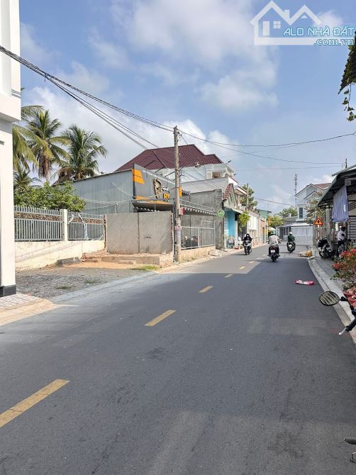 Góc 2 Mặt Tiền 235 Đồng Văn Cống 4m x 20m thích hợp vừa ở và kinh doanh GPXD 9 - 2