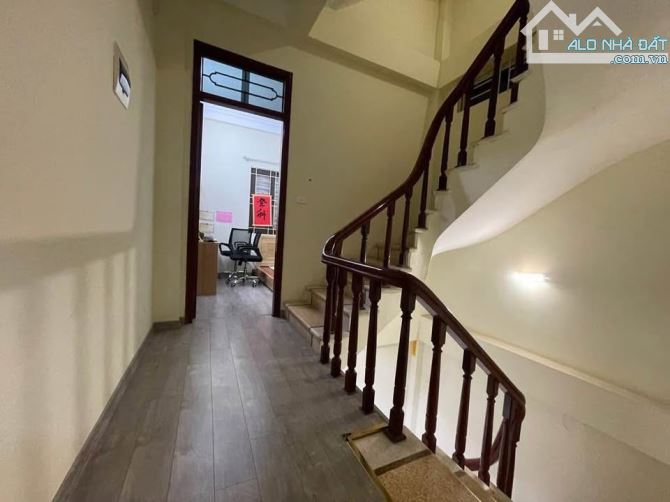 Bán nhà Mỹ Đình - 60m2 - Lô góc 2 Mặt Ngõ - Ba Gác vào tận cửa - 8 tỷ - 2
