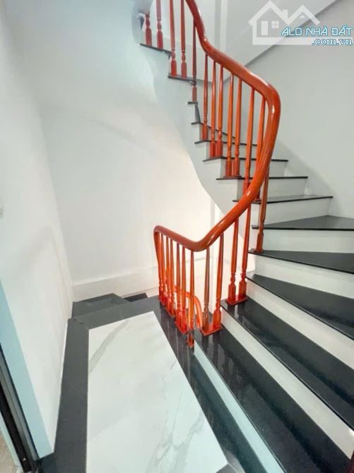 Bán nhà 3tầng mới 56m,mặt tiền 5m ô tô đỗ cửa,3,8tỷ Bắc Hồng,gần Thị Trấn Đông Anh - 2