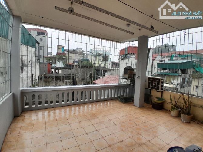 CỰC HIẾM KHU TÂY SƠN, ĐỐNG ĐA. DÂN XÂY. 3 THOÁNG. 20M RA Ô TÔ. FULL NỘI THẤT. NỞ HẬU ĐẸP - 2