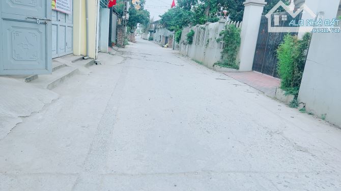 HOA HẬU ĐẠI MẠCH NGÕ THÔNG Ô TÔ NGỦ TRONG ĐẤT HÀNG XÓM CẦU THƯỢNG CÁT 98M ZÁ RẺ - 2