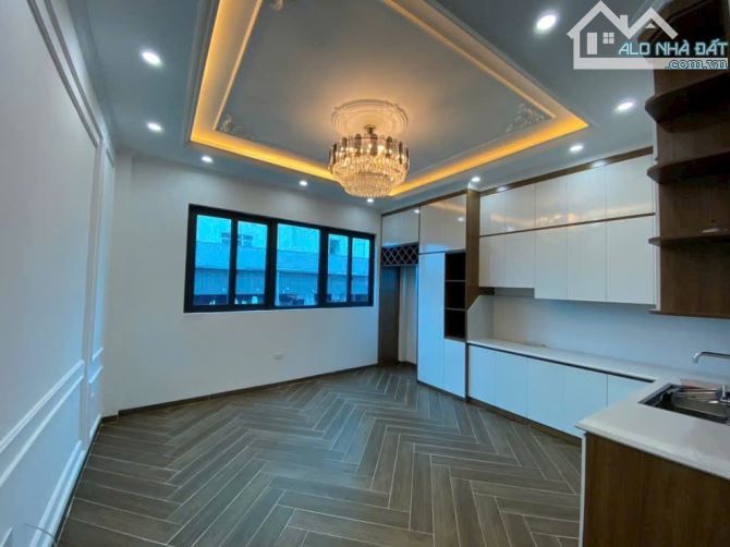 Bán nhà Tăng Thiết Giáp 50m2 - 7 Tầng Thang Máy - Ô TÔ vào nhà - Nhỉnh 12 tỷ (TL) - 2