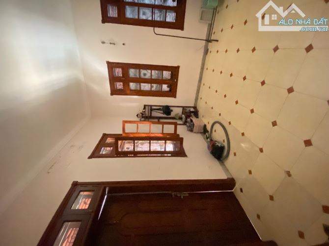 NGUYỄN CHÍ THANH- 95m2 – 15.5 tỷ -NHÀ CHỦ TỰ XÂY TÂM HUYẾT - Ô CHỜ THANG MÁY - Ở CỰC LỘC - 2
