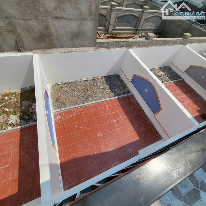 Biệt thự mini 200m2 full thổ cư đường Liên Xã cách KCN Cầu Tràm 1km - 2