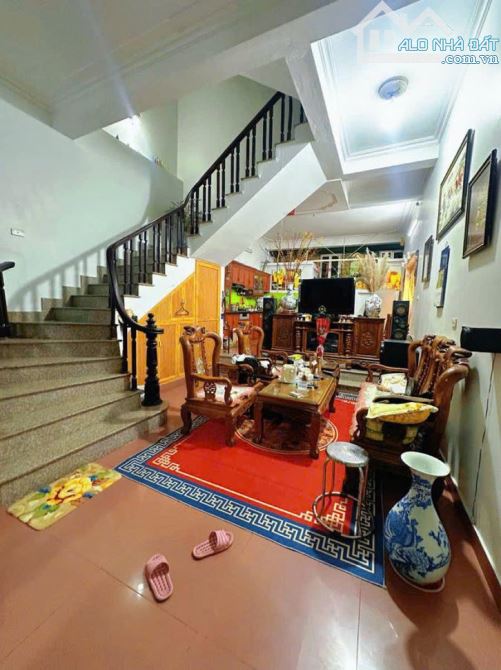 Mình cần bán nhà 61m2 Tại Phố Khương Trung, Thanh Xuân, Hà Nội - 2