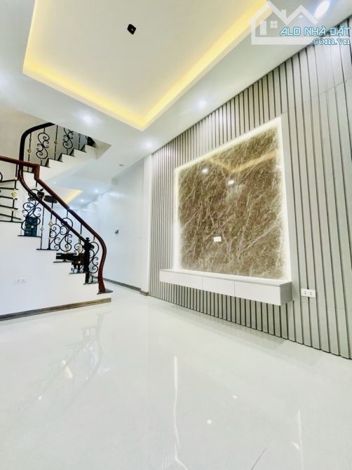 Bán nhà đẹp 4 tầng x 45m2, ngõ ô tô tránh, thông các ngả đường Bùi Xương Trạch - 2