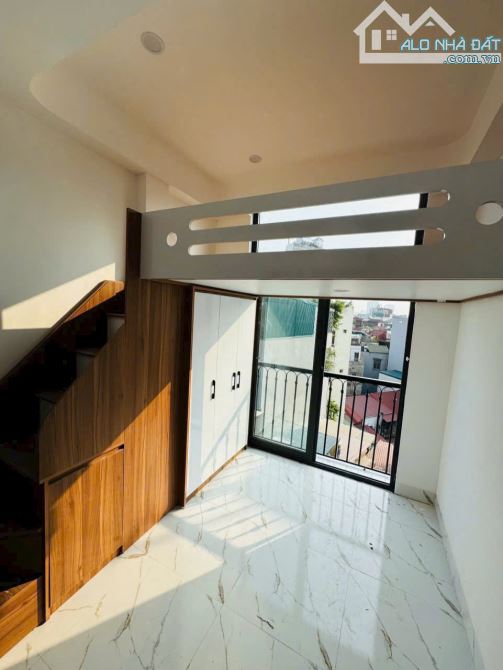 MỚI TINH TƯƠM! Bán CCMN 850 Đường Láng - 80m2 x MT 5,8m - 22PKK - 120tr/th - 23,5 tỷ. - 2