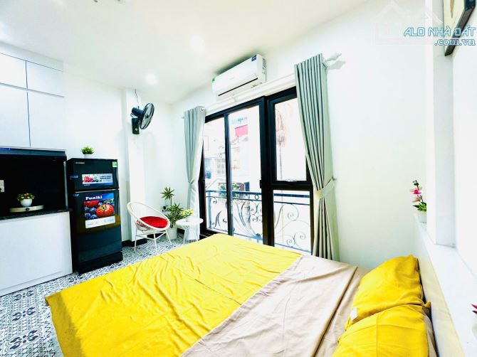 Cho Thuê CCMN Ngõ 136 Trung Liệt Đống Đa 25m2 Studio Ban Công Thang Máy Full Nội Thất Gần - 2