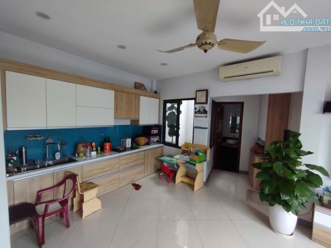 Cho Thuê CCMN Ngõ 176 Đội Cấn Ba Đình 25-30m2 Studio Cửa Sổ Thang Máy Full Nội Thất - 2