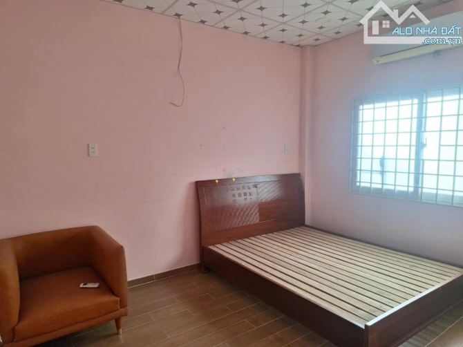 SIÊU RẺ QUẬN 7,HXH,SHR,DT KHỦNG: 161 M2 CHỈ 8.6 TỶ Đ: NGUYỄN VĂN QUỲ KẾ PMH QUẬN 7 - 2