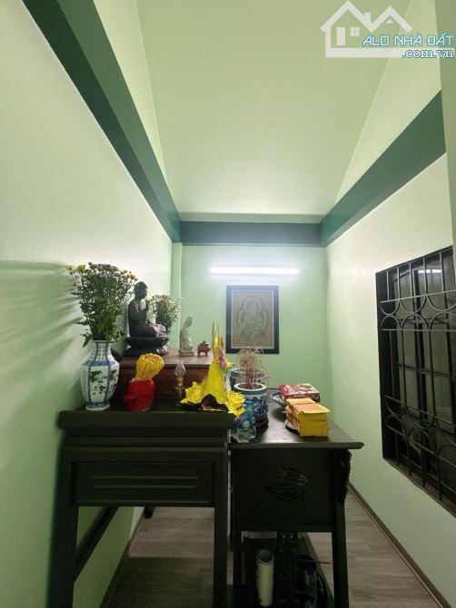 Chủ nhà sang nước ngoài sống cần bán lại 4 tầng ô tô 45 chỗ  qua nhà - 2