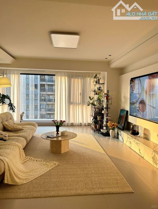 CỰC HIẾM !!! BÁN CĂN LÔ GÓC SIÊU ĐẲNG CẤP TÒA METROPOLIS LIỄU GIAI 105M2 - VIEW HỒ - 2