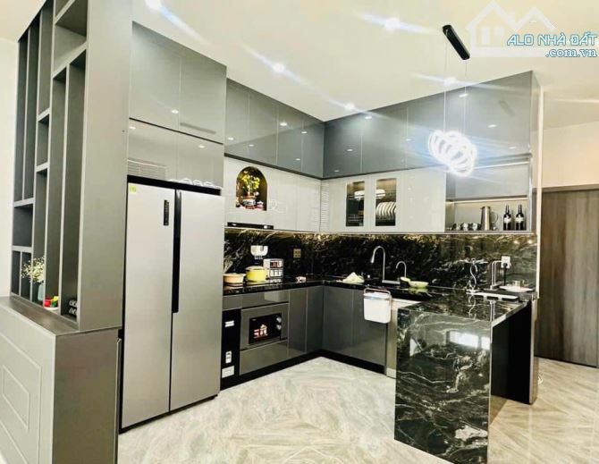 Cho thuê nhà 3 tầng mặt tiền KQH Bàu Vá, Huế giá rẻ - 2