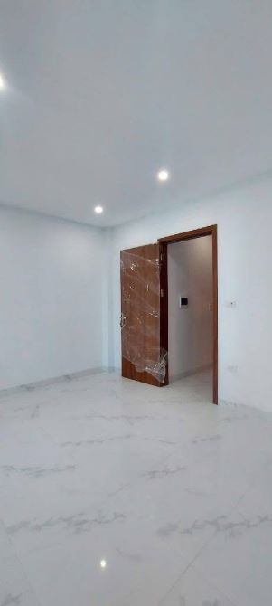 💥💥💥SIÊU PHẨM THẠCH BÀN- 6.2 TỶ DT45m - 6 TẦNG MỚI TINH - Ô TÔ VÀO NHÀ - FULL NỘI THẤT - 2