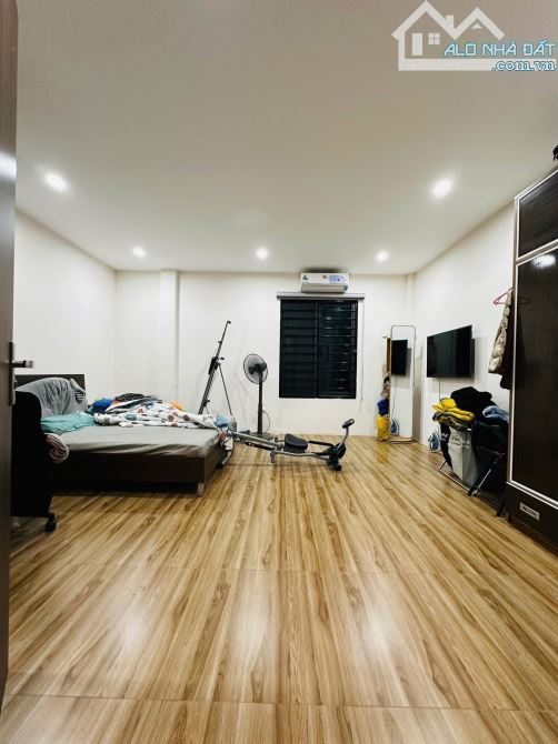Phân lô ô tô đỗ cửa, thang máy, 40m ra phố Lê Trọng Tấn, DT 38m2, MT 4,6m chỉ 9 tỷ - 2